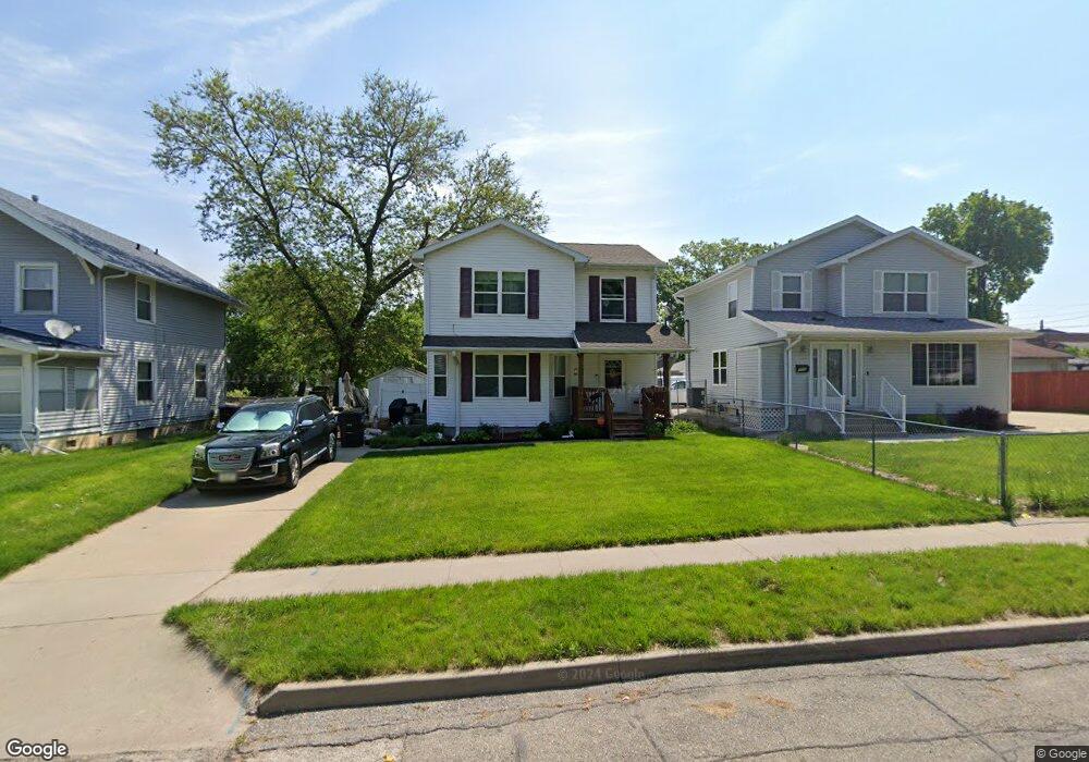 1719 12th St, Des Moines, IA 50314 - photo 1