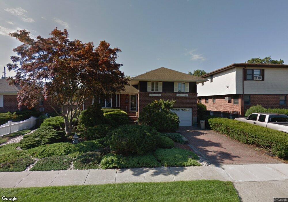 3806 Jacqueline St, Bethpage, NY 11714 - photo 1