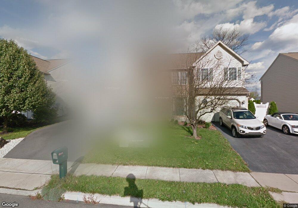 1019 Parkway Dr, Reading, PA 19605 - photo 1