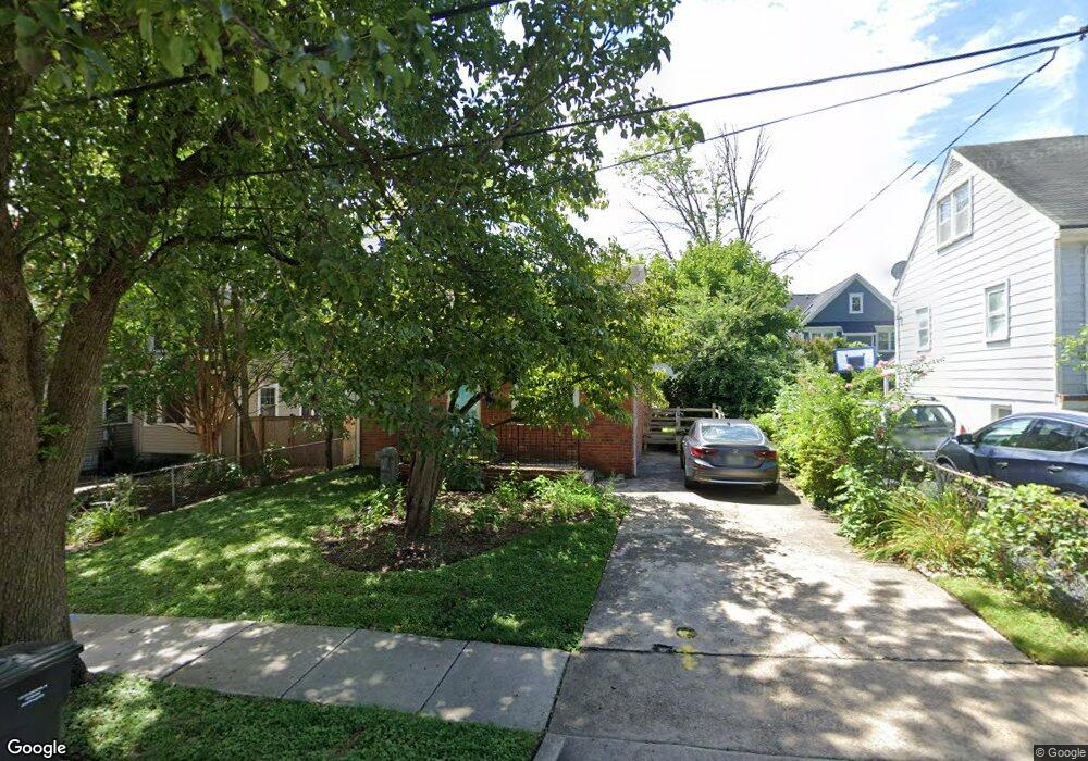 12 Forrest St, Alexandria, VA 22305 - photo 1