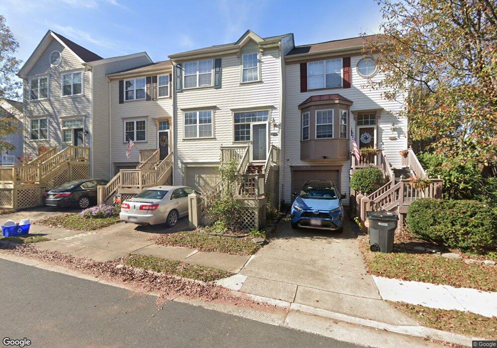 203 Mcdaniel Dr, Purcellville, VA 20132 - photo 1