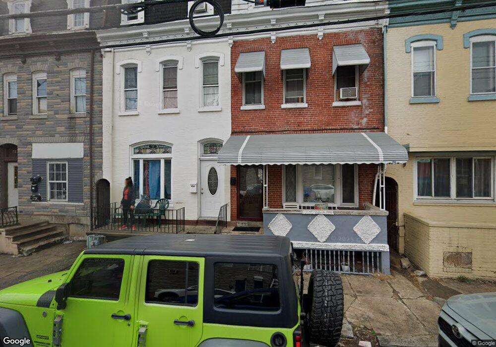 704 N 10th St, Reading, PA 19604 - photo 1