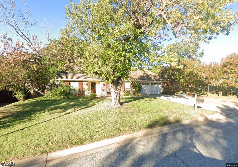 2829 Summerdale Dr, Hurst, TX 76054 - photo 1