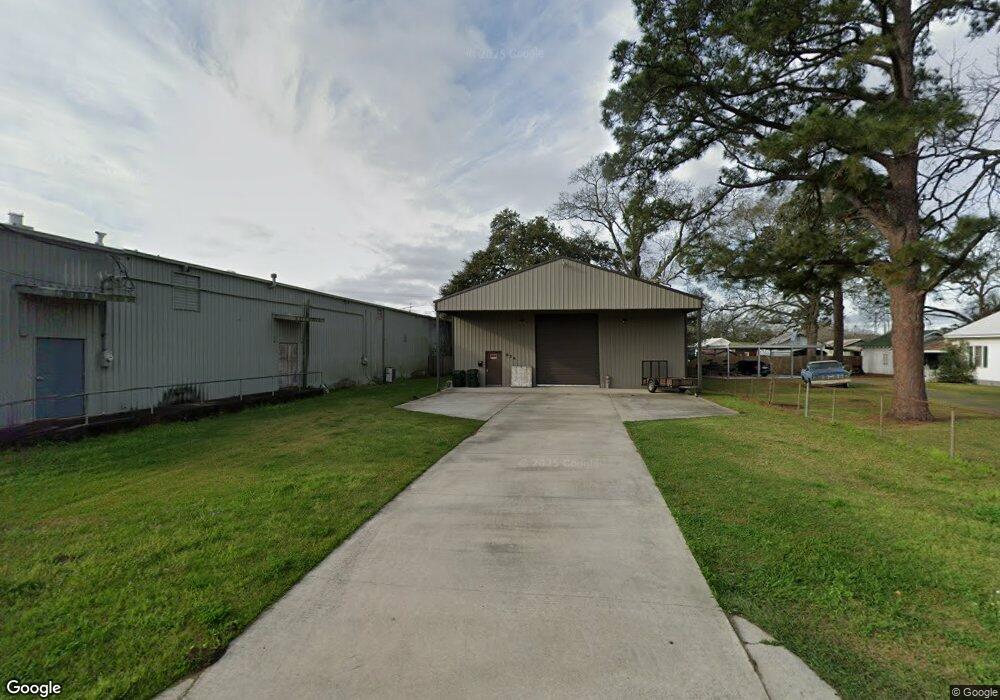 826 Charles St, New Iberia, LA 70560 - photo 1