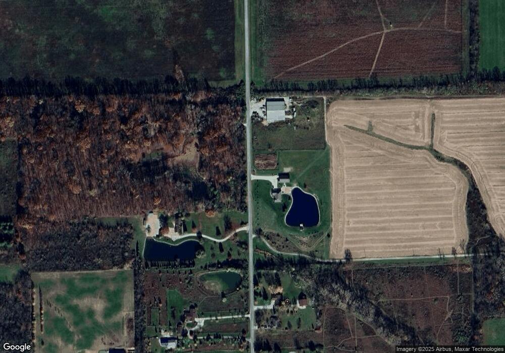 18514 Killian Rd, Spencerville, IN 46788 - photo 1