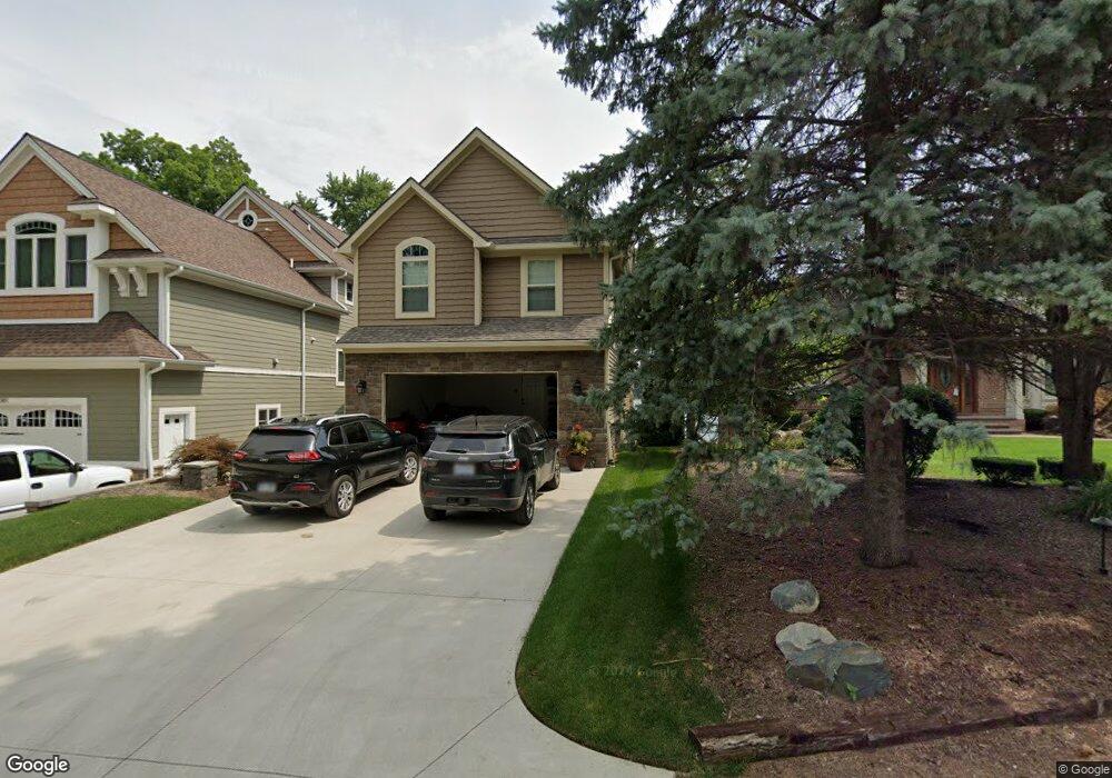 2387 Circle Dr, West Bloomfield, MI 48324 - photo 1