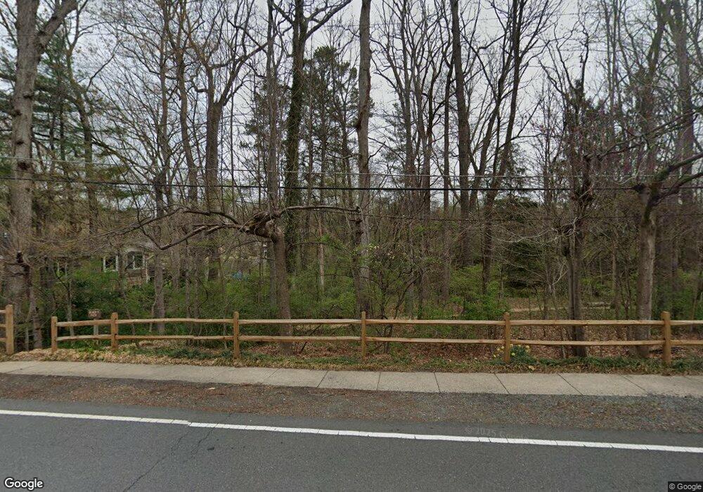 6307 Waterway Dr, Falls Church, VA 22044 - photo 1