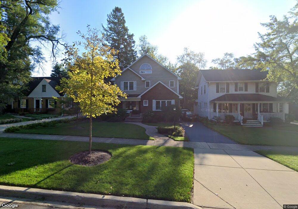 835 N Summit St, Wheaton, IL 60187 - photo 1