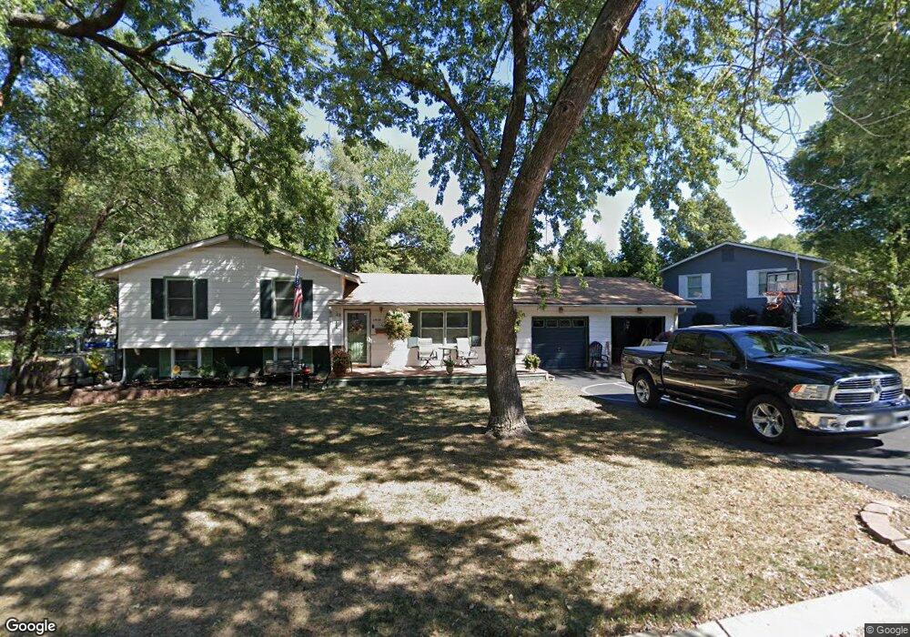 11938 W 70th St, Shawnee, KS 66216 - photo 1