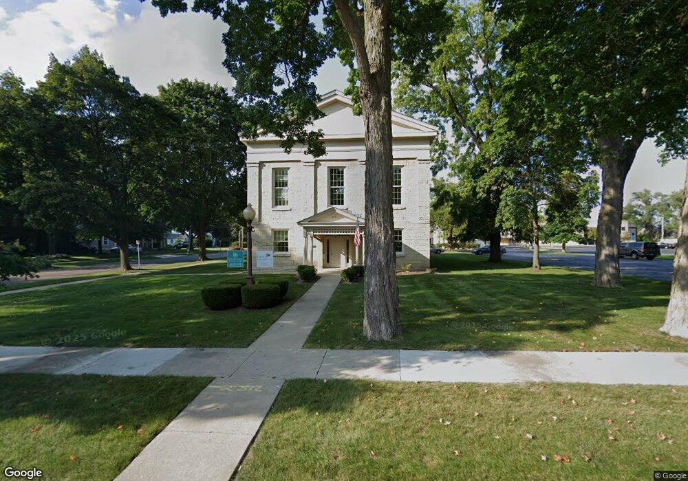 355 First St unit 2, Batavia, IL 60510 - photo 1