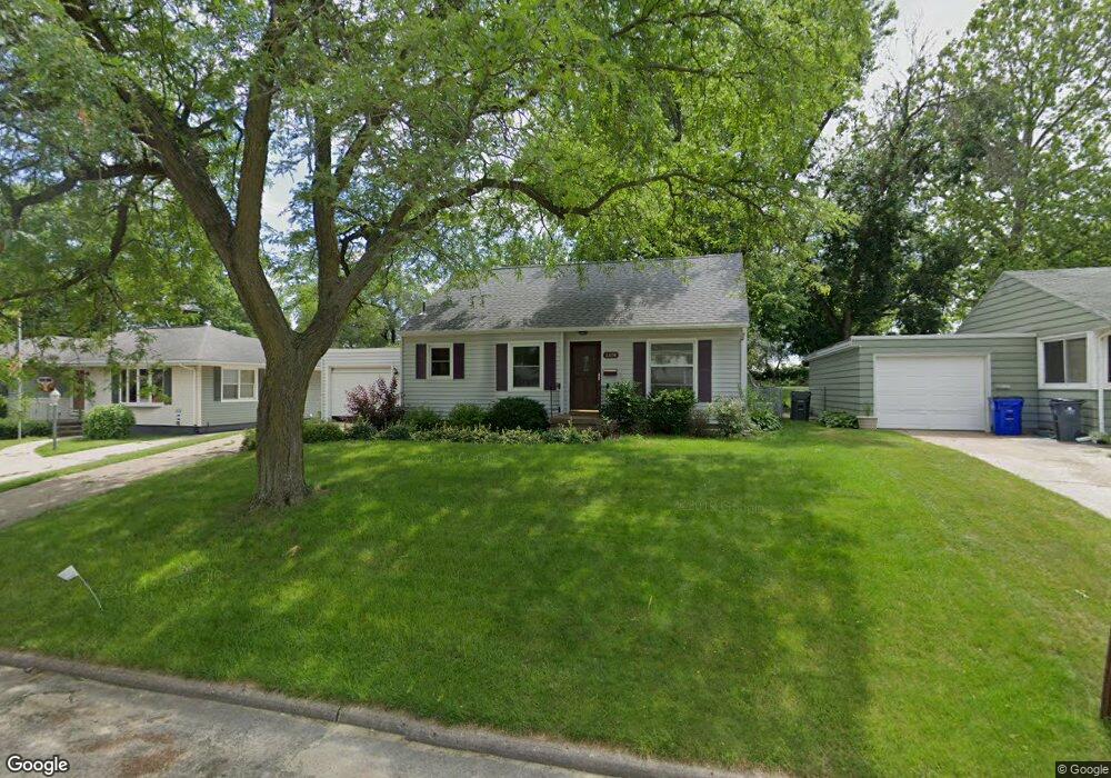 2208 Chandler St SW, Cedar Rapids, IA 52404 - photo 1
