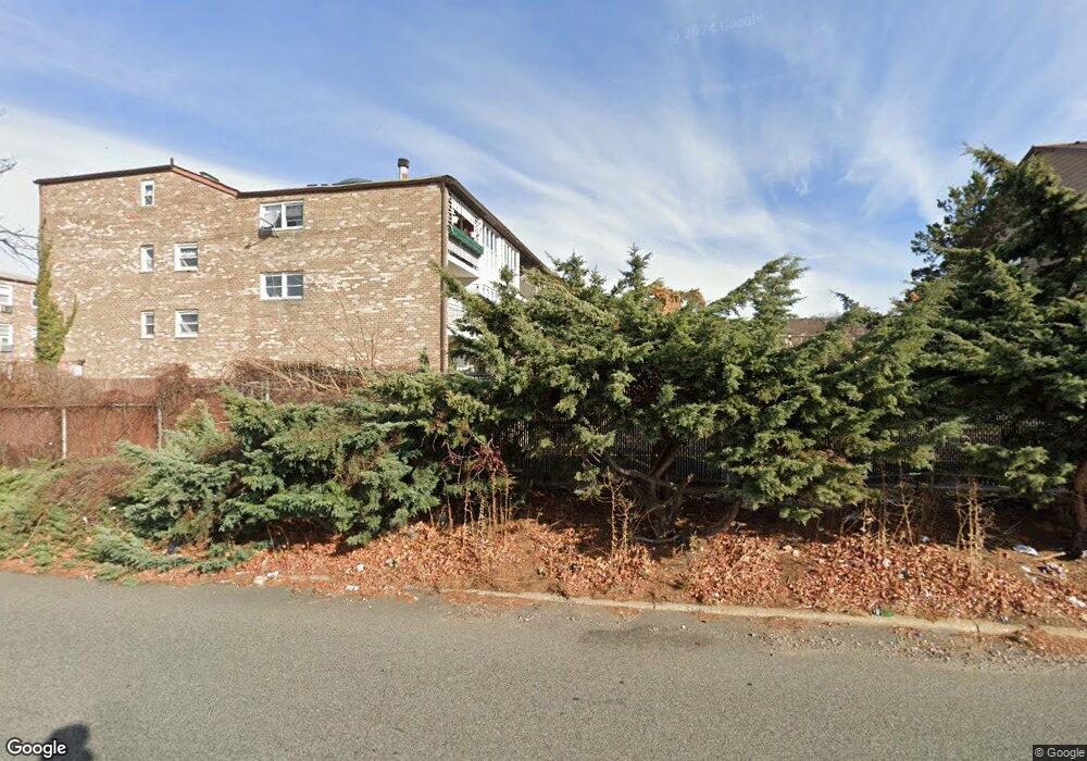 47 Lamped Loop unit A2, Staten Island, NY 10314 - photo 1