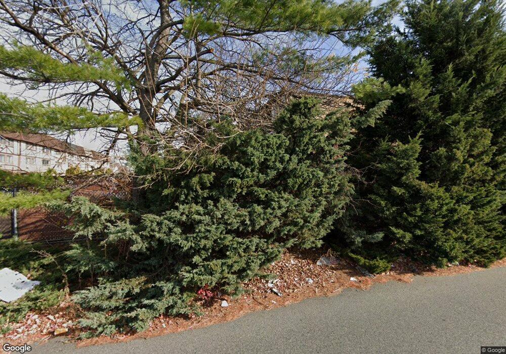 52 Racal Ct unit A3, Staten Island, NY 10314 - photo 1