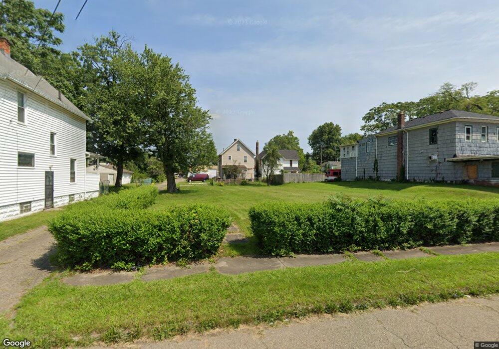 1113 3rd St NE, Canton, OH 44704 - photo 1