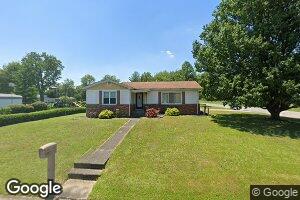 1307 N 1st St, Fairfield, IL 62837