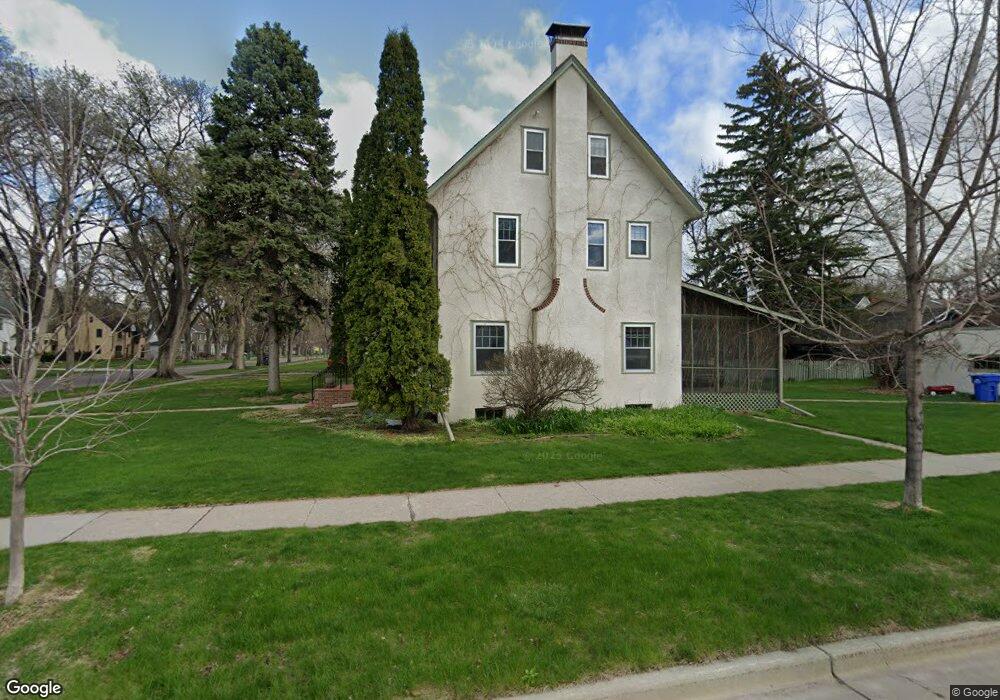 1450 8th St S, Fargo, ND 58103 - photo 1