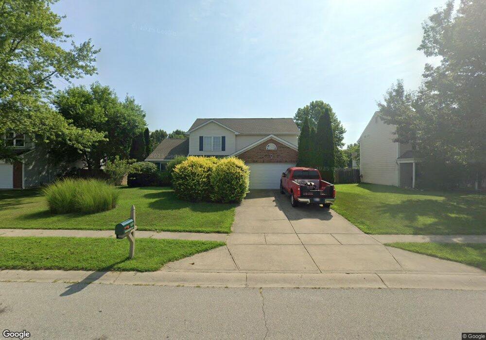 635 Hummingbird Ln, Whiteland, IN 46184 - photo 1