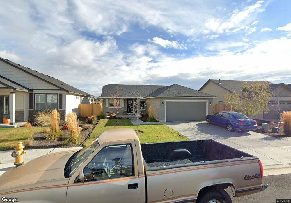 3430 NW 9th St, Redmond, OR 97756 - photo 1