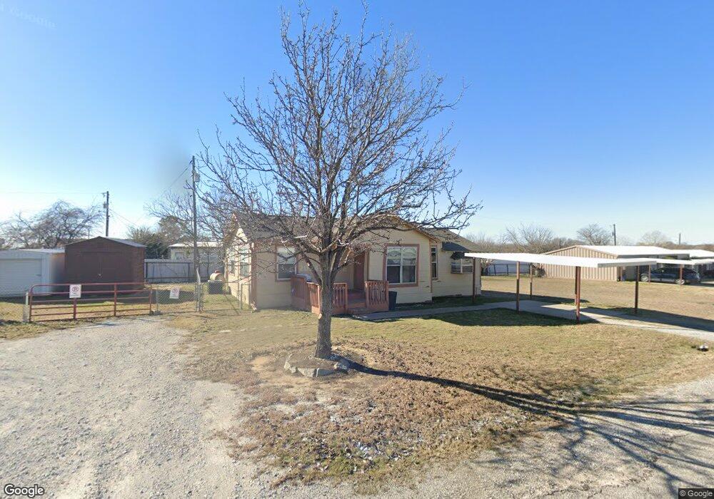 5611 Kemah Ct, Granbury, TX 76049 - photo 1