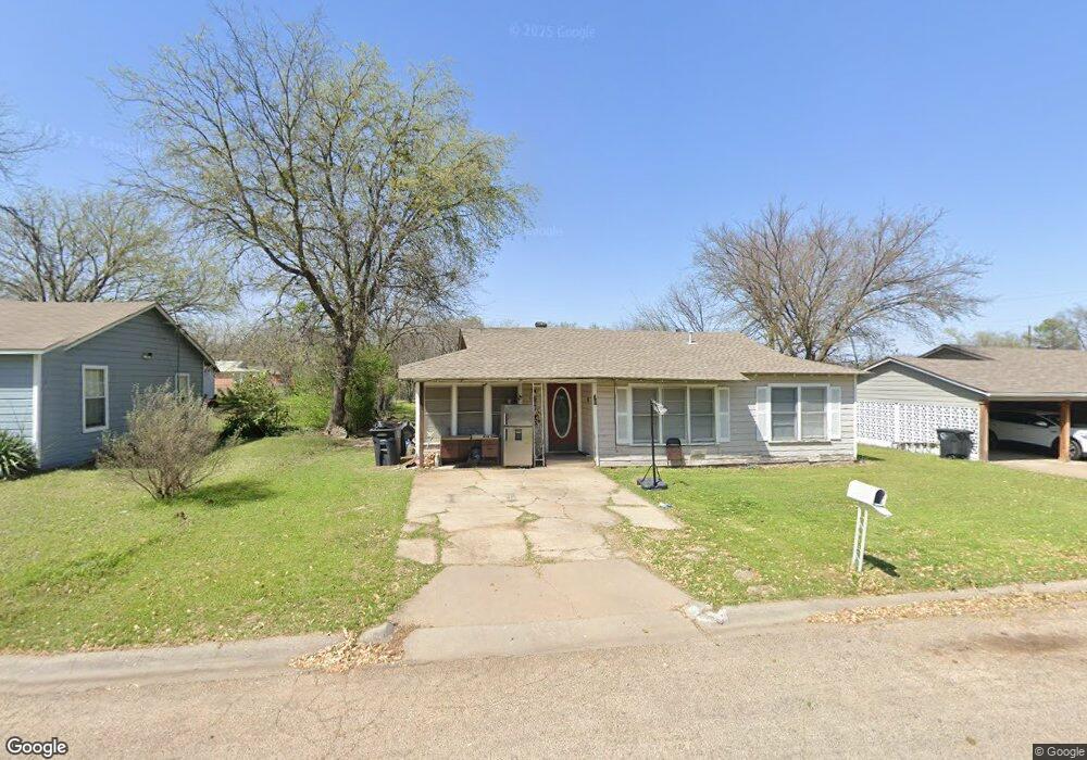 1004 Turner St, Cleburne, TX 76033 - photo 1