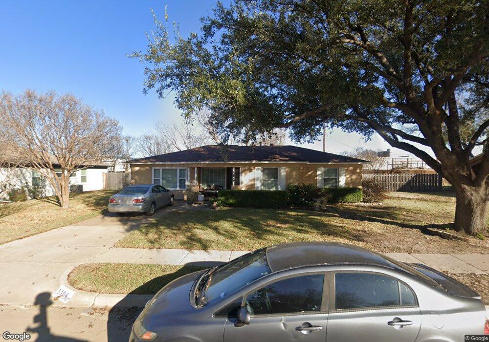 5104 Roberta Dr, North Richland Hills, TX 76180 - photo 1