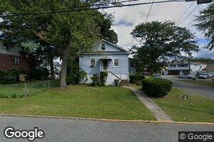 2 Henry St, Moonachie, NJ 07074
