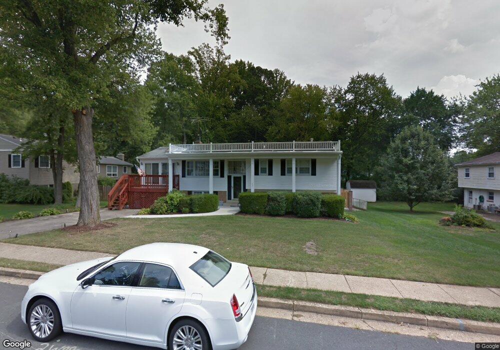 337 Owaissa Rd SE, Vienna, VA 22180 - photo 1