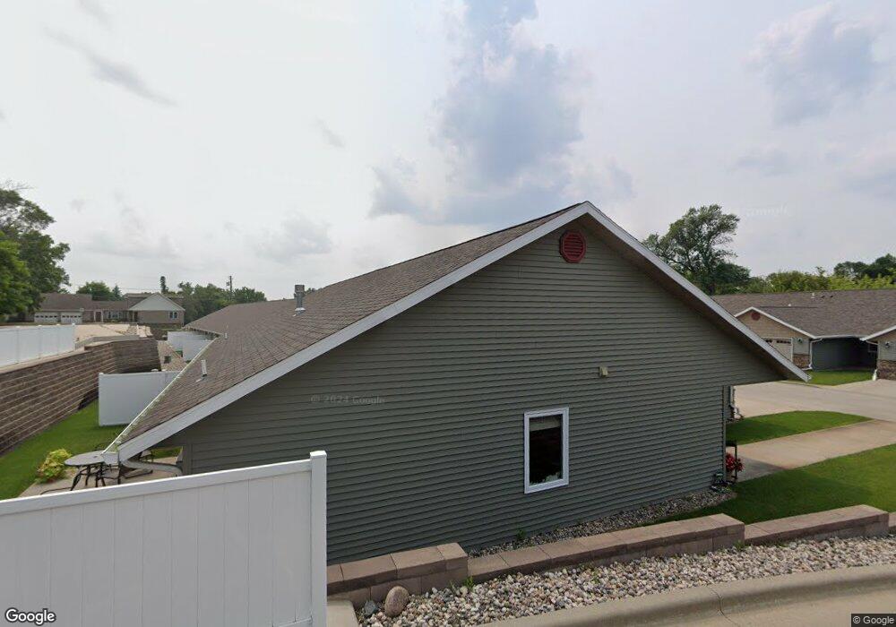 205 Lindwood Dr, Jamestown, ND 58401 - photo 1