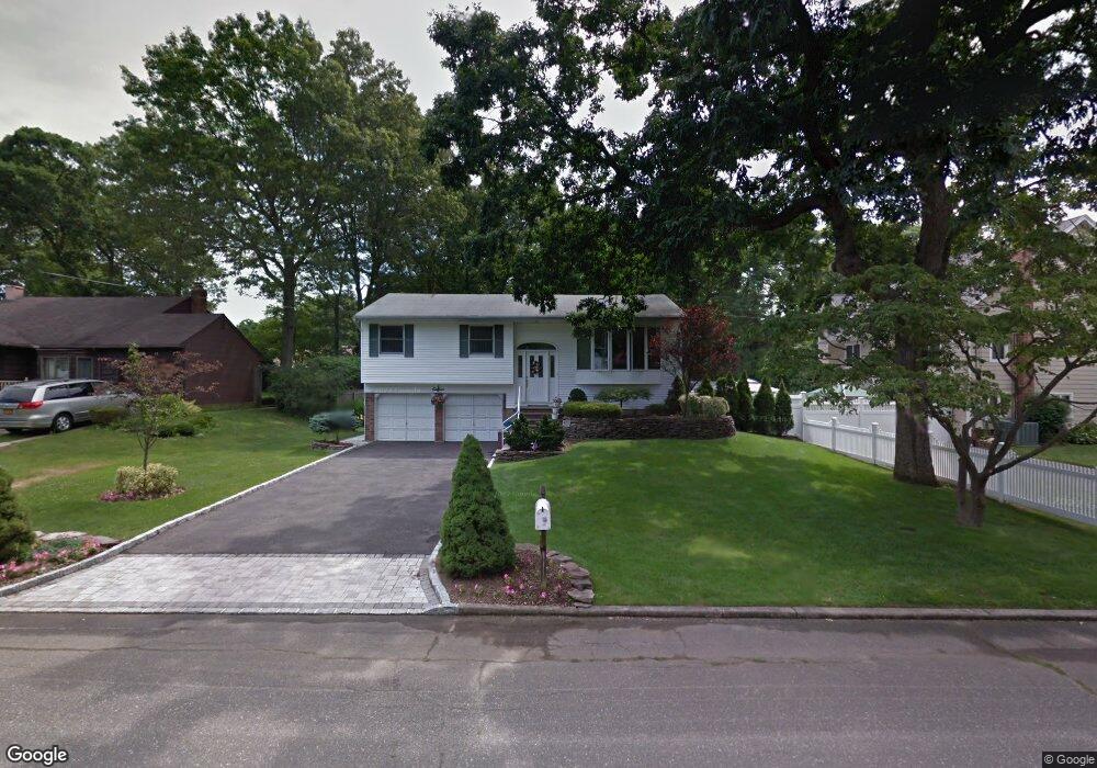 11 Queen Anne Place, Hauppauge, NY 11788 - photo 1