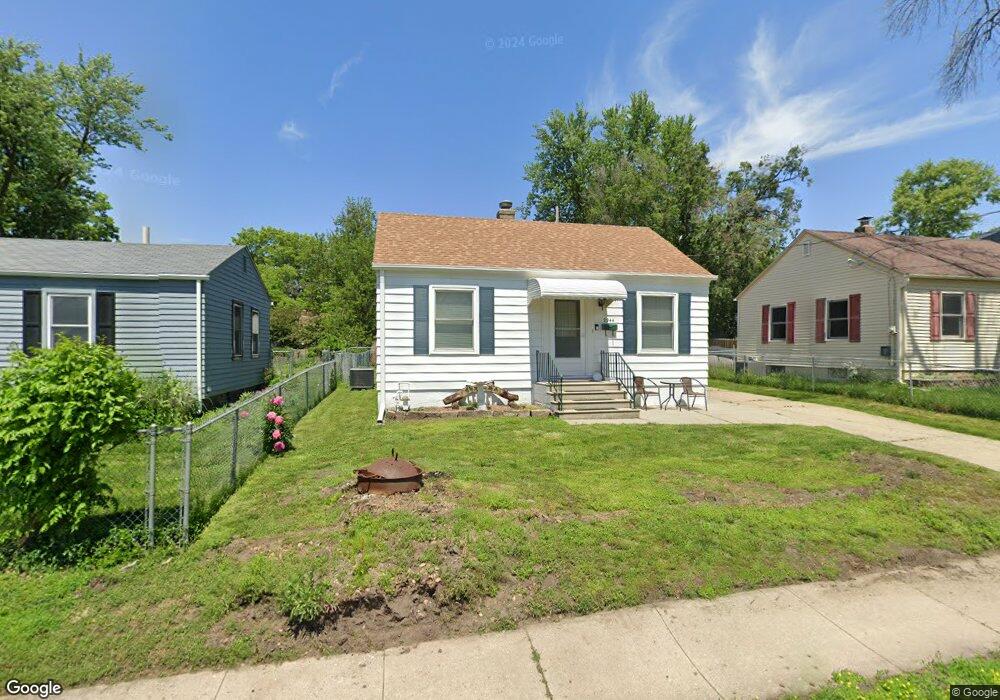2944 Kinsey Ave, Des Moines, IA 50317 - photo 1
