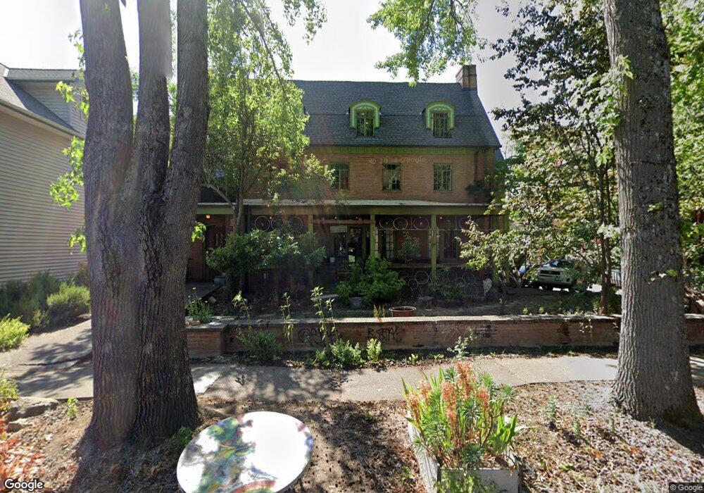 1670 Alder St, Eugene, OR 97401 - photo 1