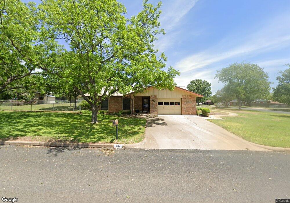 302 Glenmoor Dr, Fredericksburg, TX 78624 - photo 1