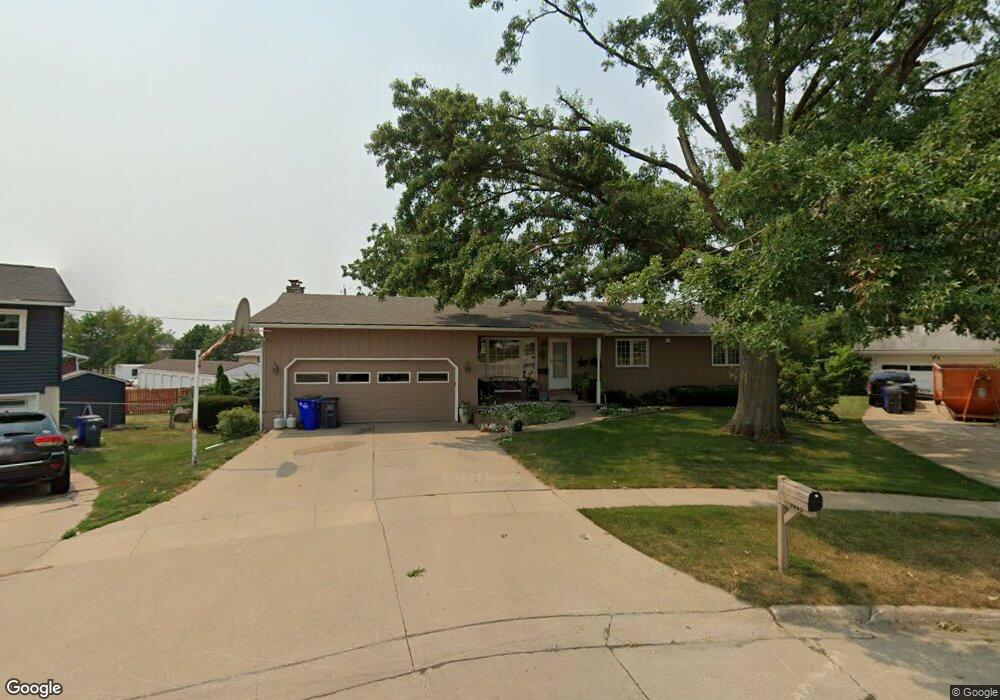 3443 Adeline Ct SW, Cedar Rapids, IA 52404 - photo 1