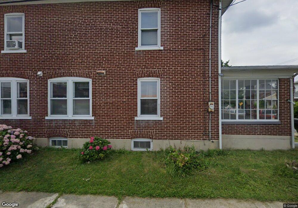 909 N Wahneta St unit 915, Allentown, PA 18109 - photo 1