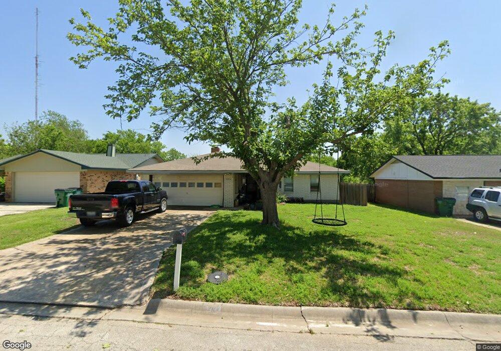 1914 Arkansas St, Gainesville, TX 76240 - photo 1