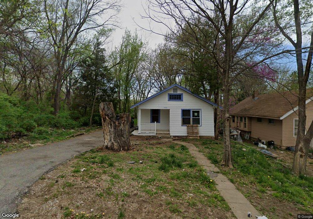 6948 Agnes Ave, Kansas City, MO 64132 - photo 1