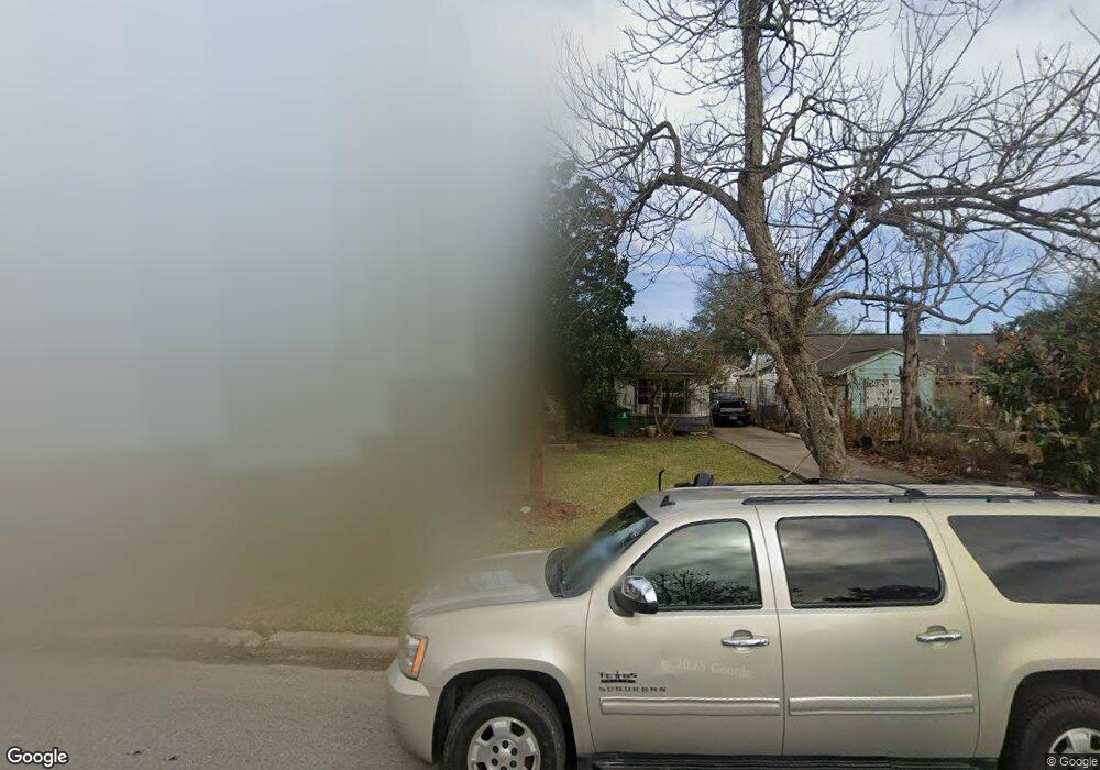 7431 Joplin St, Houston, TX 77087 - photo 1