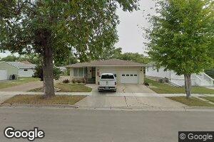 813 7th Ave NE, Devils Lake, ND 58301