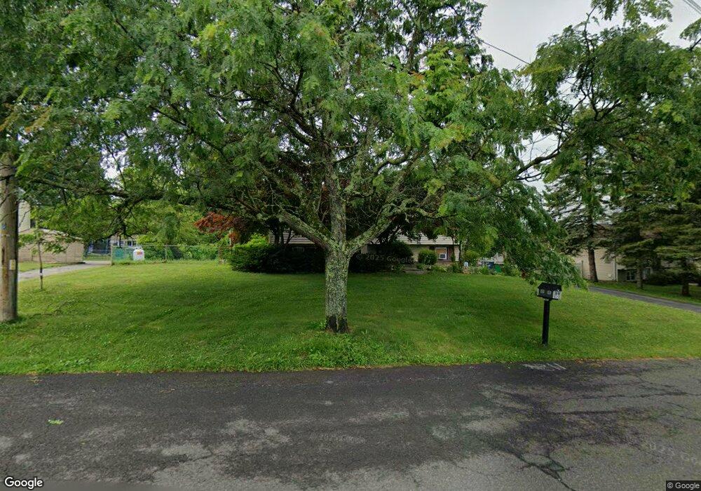 28 Windmill Rd, Poughkeepsie, NY 12601 - photo 1