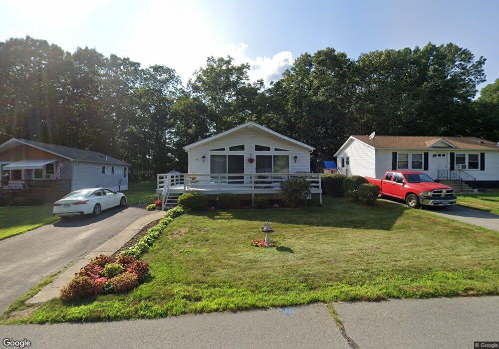 89 Colonial Rd, Plainfield, CT 06374 - photo 1