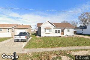 408 2nd Ave, Low Moor, IA 52757