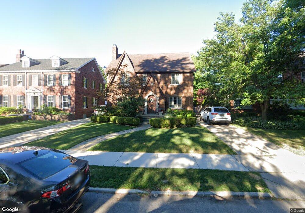 1415 Bishop Rd, Grosse Pointe Park, MI 48230 - photo 1