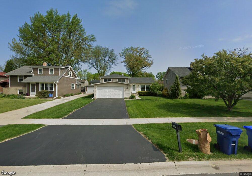 1509 E Elm St, Wheaton, IL 60189 - photo 1