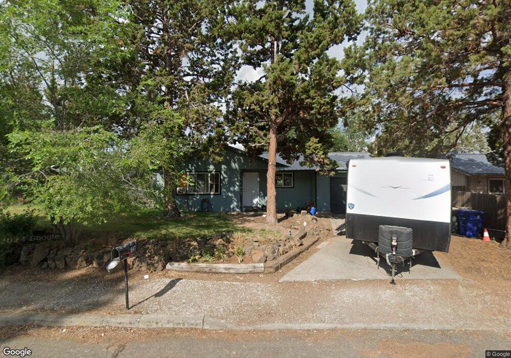 647 SE Douglas St, Bend, OR 97702 - photo 1