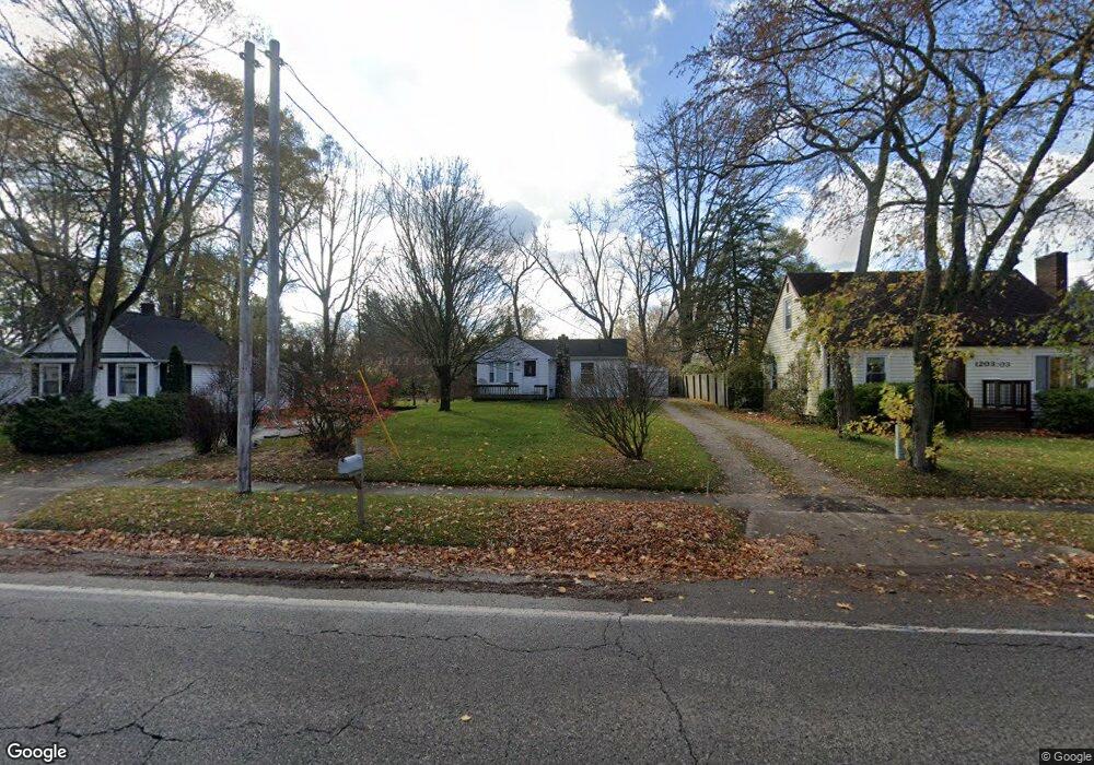 1123 W Miller Rd, Lansing, MI 48911 - photo 1