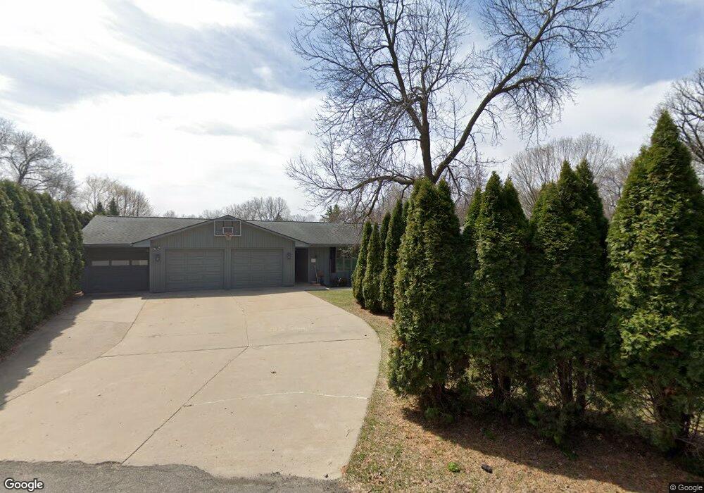 15937 Randall Ln, Minnetonka, MN 55345 - photo 1