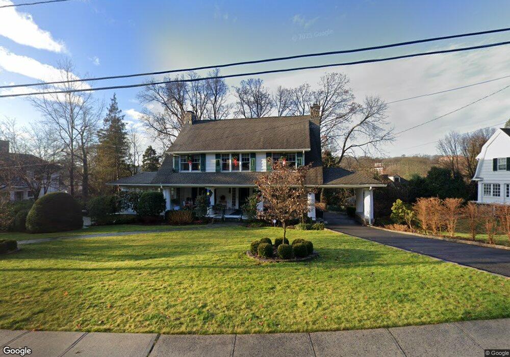 37 Dellwood Rd, Bronxville, NY 10708 - photo 1
