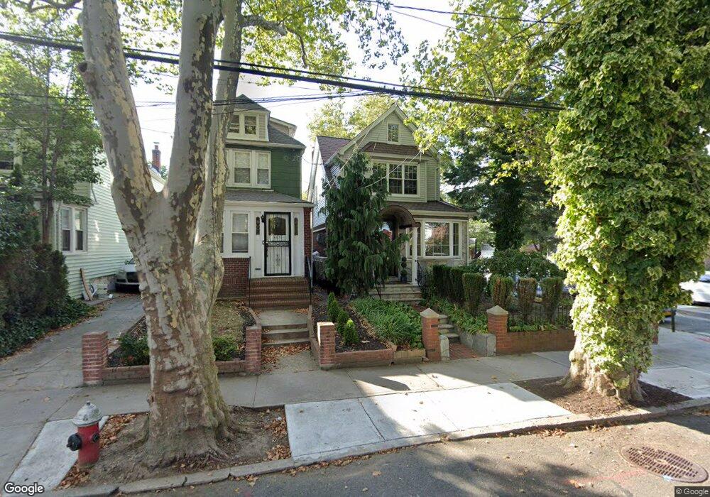 9119 69th Ave, Forest Hills, NY 11375 - photo 1