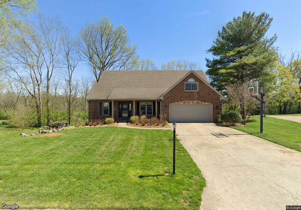 805 Isaac Shelby Cir E, Frankfort, KY 40601 - photo 1