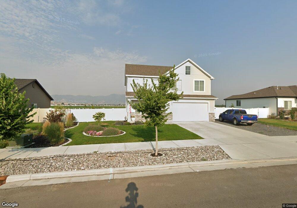 484 S 1170 E, Hyrum, UT 84319 - photo 1